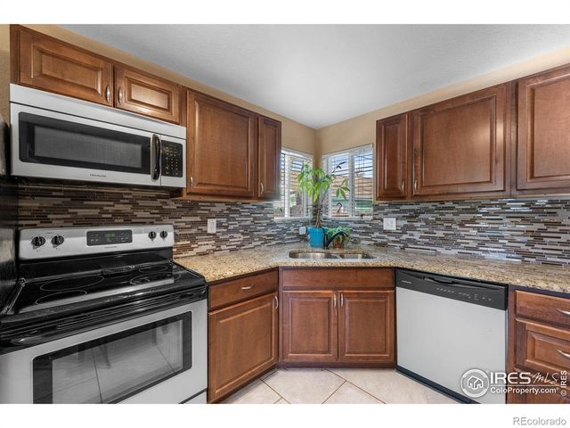 136 E 5th Avenue, Longmont, CO 80504