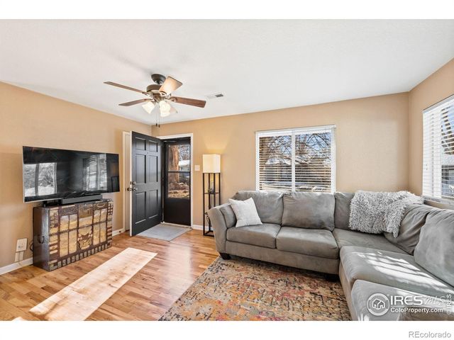 136 E 5th Avenue, Longmont, CO 80504