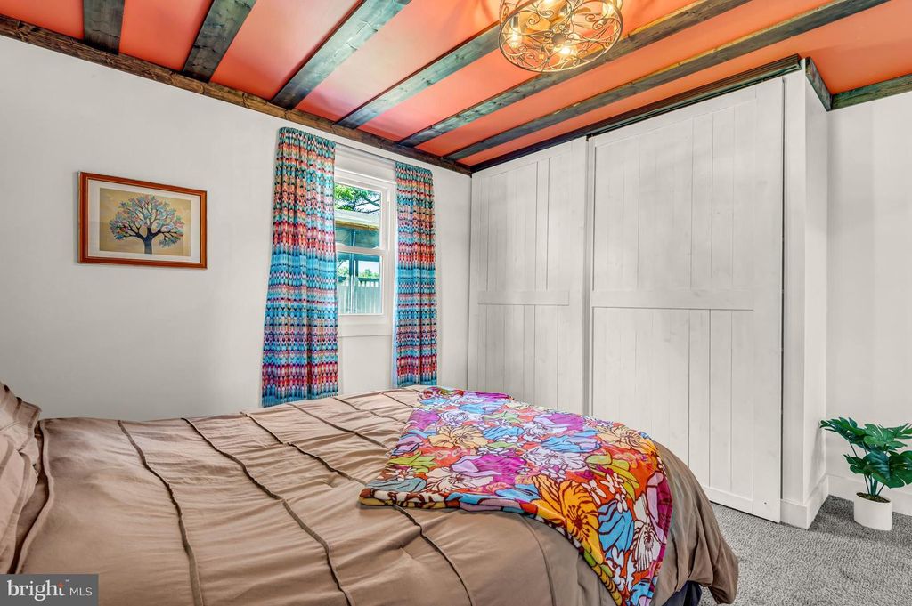 Image 19 of property listing at 2412 JARSEY AVE, Baltimore, MD 21219