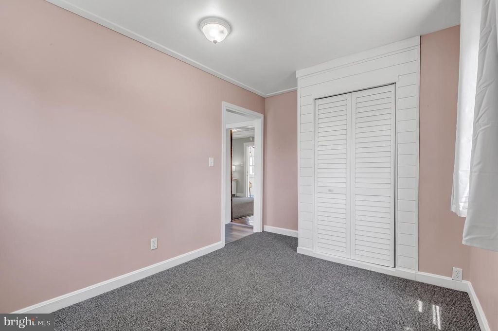 Image 23 of property listing at 2412 JARSEY AVE, Baltimore, MD 21219