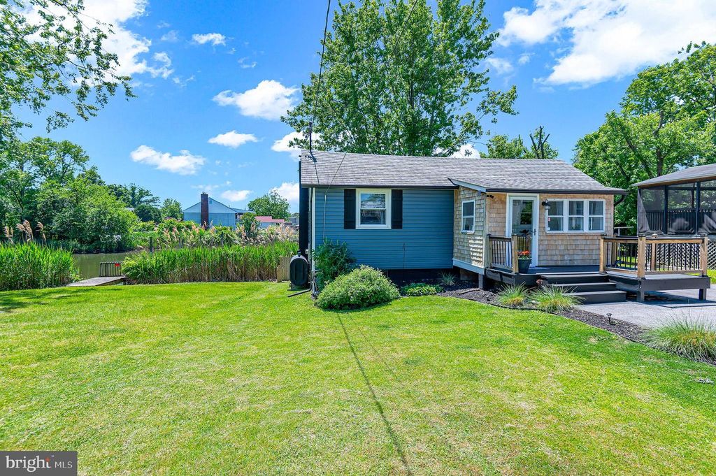 Image 47 of property listing at 2412 JARSEY AVE, Baltimore, MD 21219