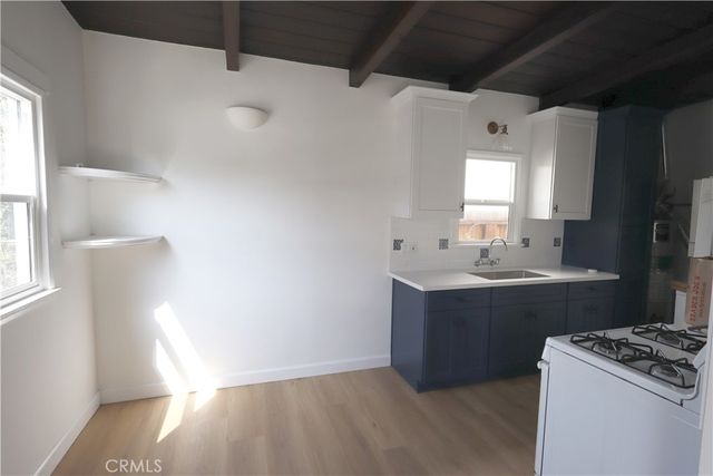429 28th St., Hermosa Beach, CA 90254