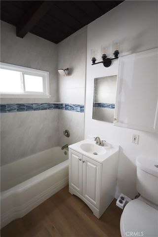 429 28th St., Hermosa Beach, CA 90254