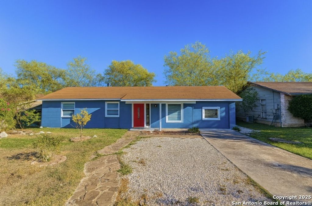 12014 El Sendero A, San Antonio, TX 78233