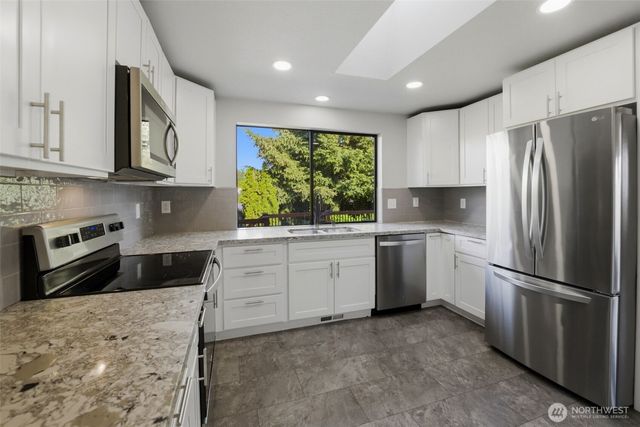 3231 N Narrows Drive, Tacoma, WA 98407