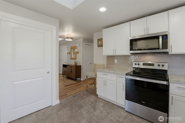 3231 N Narrows Drive, Tacoma, WA 98407