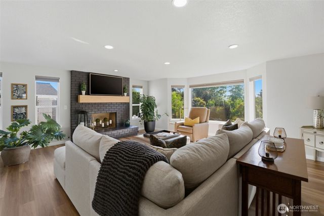 3231 N Narrows Drive, Tacoma, WA 98407