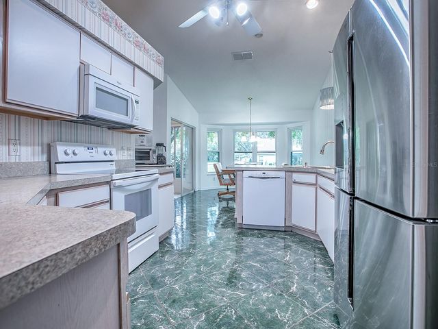 25348 CRESTWATER DRIVE, Leesburg, FL 34748