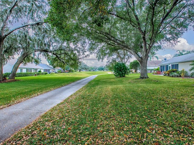 25348 CRESTWATER DRIVE, Leesburg, FL 34748