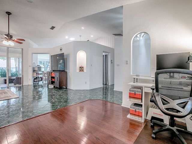 25348 CRESTWATER DRIVE, Leesburg, FL 34748