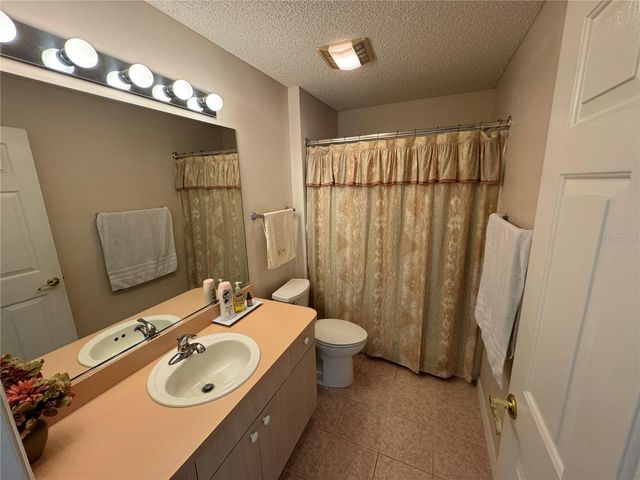 616 ENCONTO STREET, Lady Lake, FL 32159