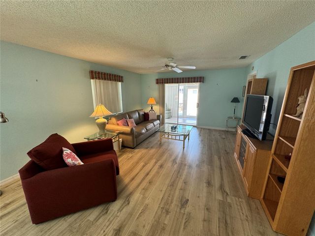 616 ENCONTO STREET, Lady Lake, FL 32159