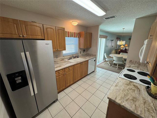 616 ENCONTO STREET, Lady Lake, FL 32159