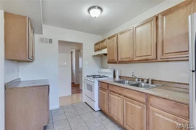 10301 Renfrew Drive, Riverview, MO 63137