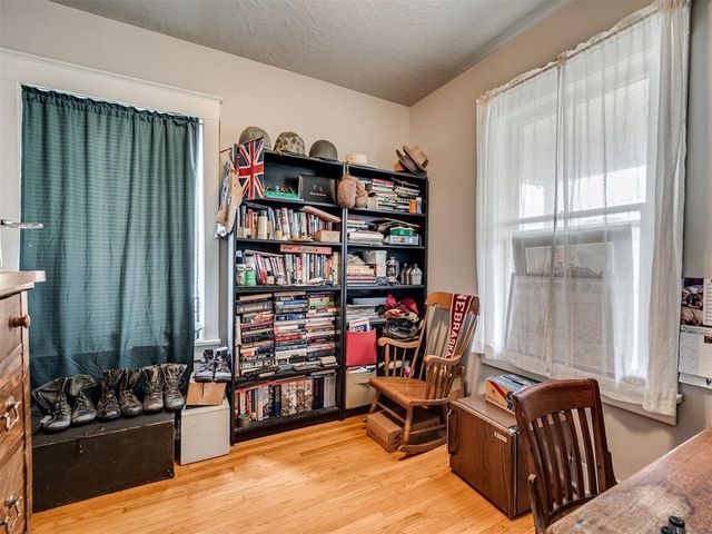 623 E Warner Avenue, Guthrie, OK 73044