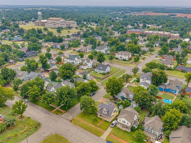 623 E Warner Avenue, Guthrie, OK 73044