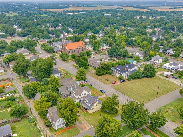 623 E Warner Avenue, Guthrie, OK 73044