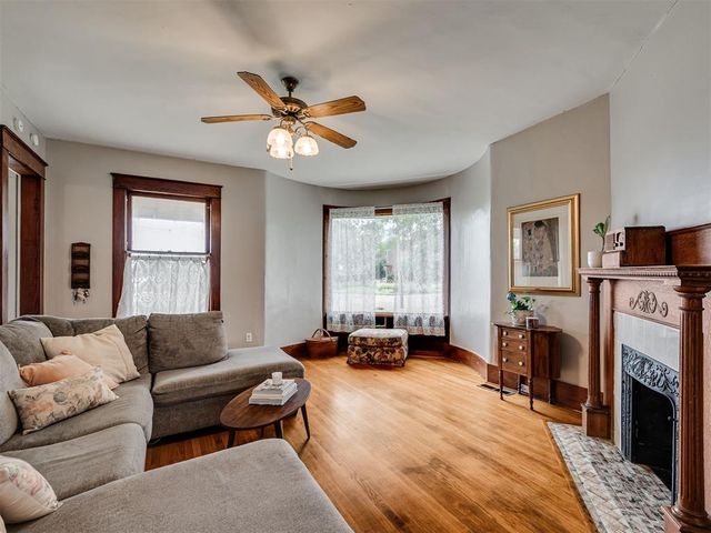 623 E Warner Avenue, Guthrie, OK 73044