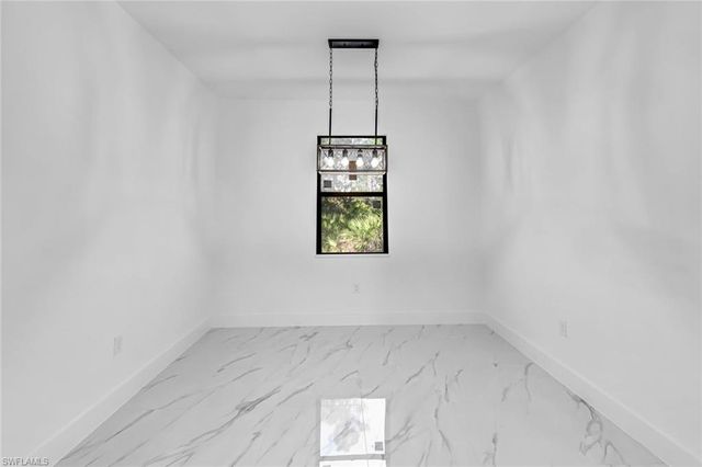 2113 Grayson AVE, Alva, FL 33920