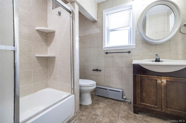 101 Harris Avenue, Freeport, NY 11520