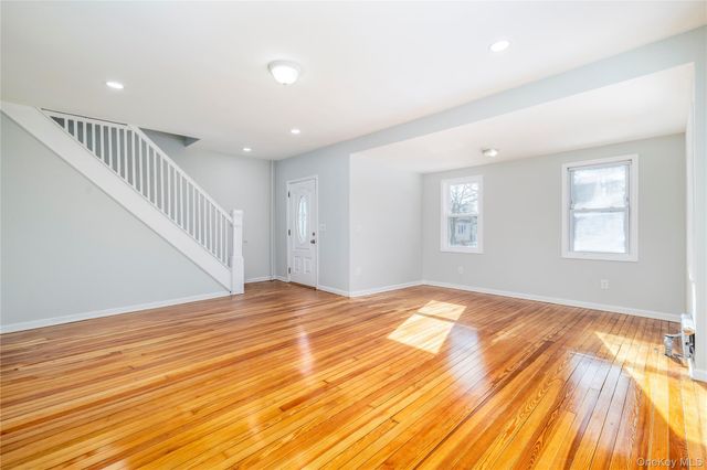 101 Harris Avenue, Freeport, NY 11520