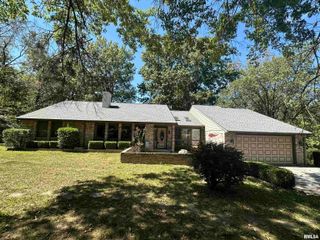 2381 LOGAN Street, Murphysboro, IL 62966