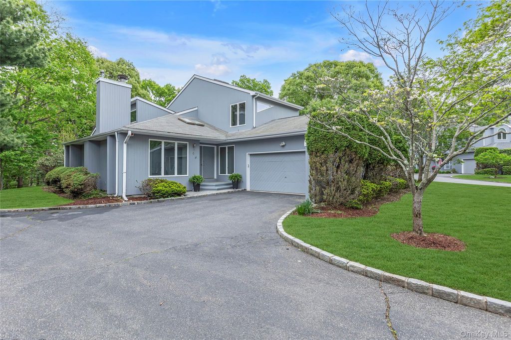 6 Gerriet Court, Northport, NY 11768 — photo 2