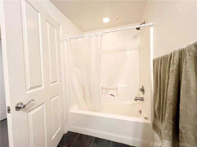 6020 Seabluff Drive 402, Playa Vista, CA 90094