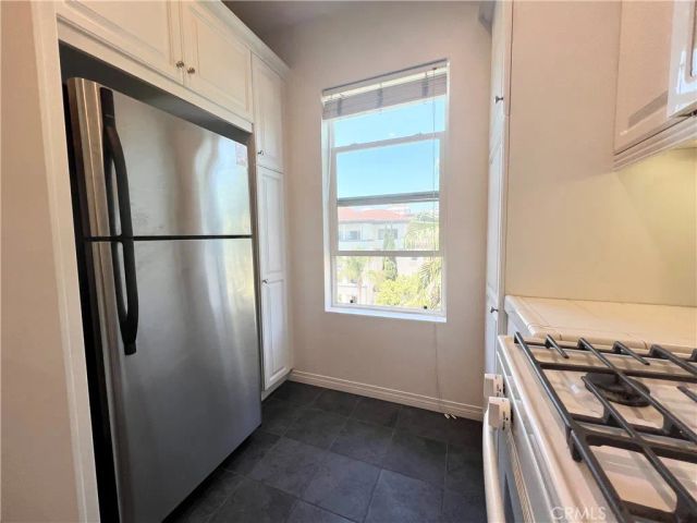 6020 Seabluff Drive 402, Playa Vista, CA 90094