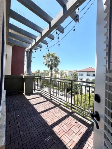 6020 Seabluff Drive 402, Playa Vista, CA 90094