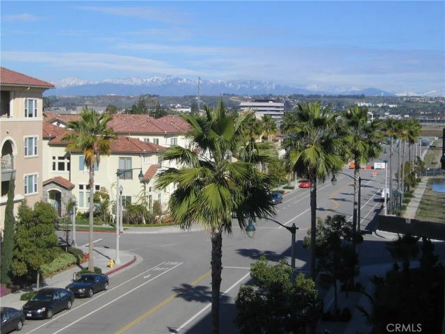 6020 Seabluff Drive 402, Playa Vista, CA 90094