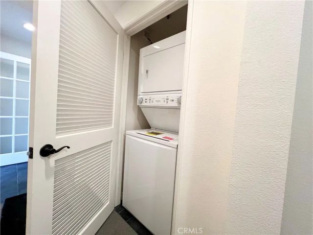6020 Seabluff Drive 402, Playa Vista, CA 90094