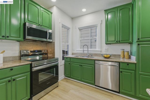 1726 Eagle Ave, Alameda, CA 94501