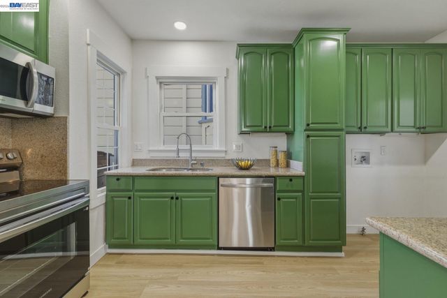 1726 Eagle Ave, Alameda, CA 94501