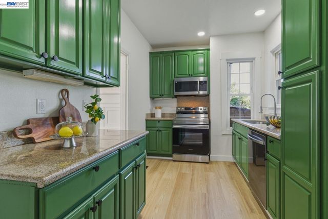 1726 Eagle Ave, Alameda, CA 94501