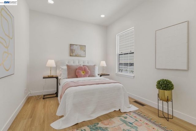 1726 Eagle Ave, Alameda, CA 94501