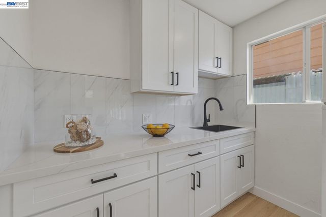 1726 Eagle Ave, Alameda, CA 94501