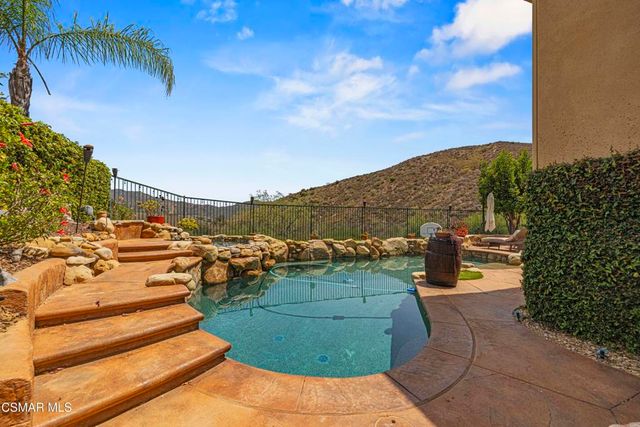 3170 Heavenly Ridge Street, Thousand Oaks, CA 91362