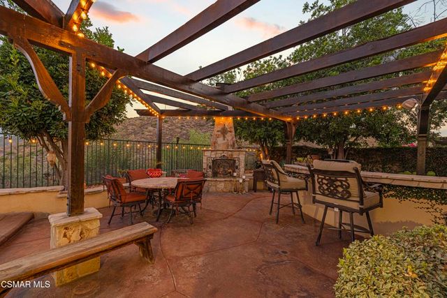 3170 Heavenly Ridge Street, Thousand Oaks, CA 91362