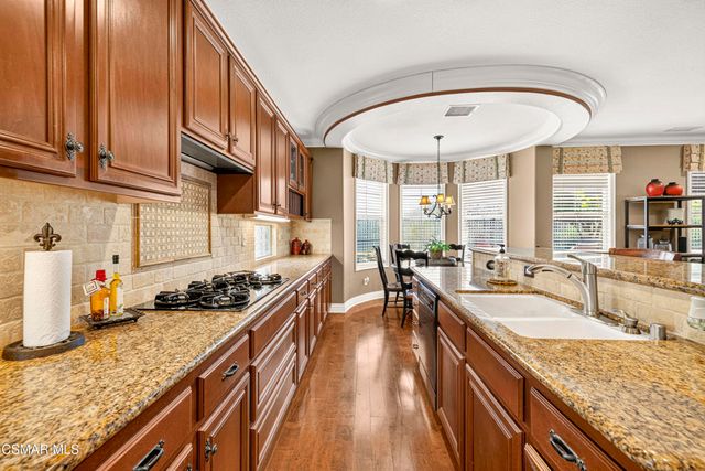 3170 Heavenly Ridge Street, Thousand Oaks, CA 91362