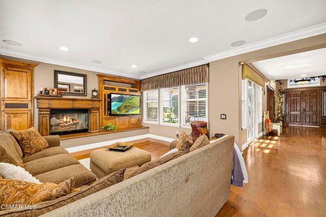 3170 Heavenly Ridge Street, Thousand Oaks, CA 91362