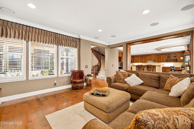 3170 Heavenly Ridge Street, Thousand Oaks, CA 91362