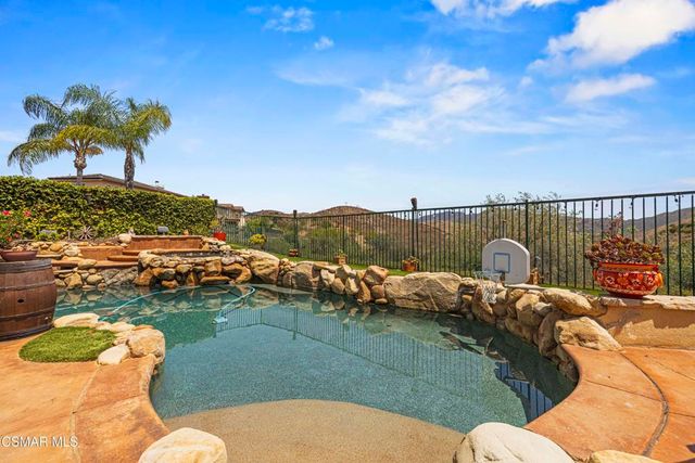 3170 Heavenly Ridge Street, Thousand Oaks, CA 91362