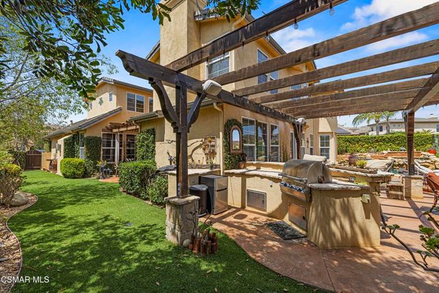3170 Heavenly Ridge Street, Thousand Oaks, CA 91362