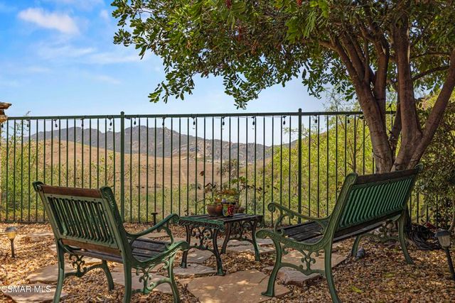 3170 Heavenly Ridge Street, Thousand Oaks, CA 91362