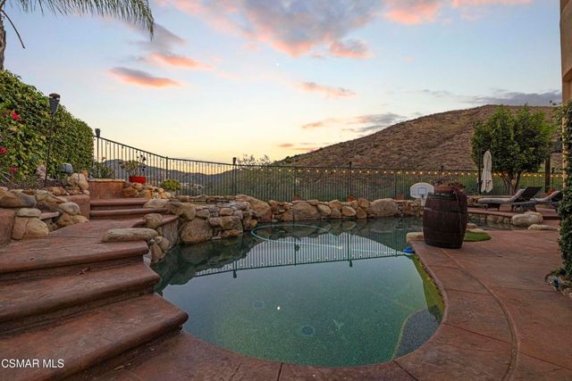 3170 Heavenly Ridge Street, Thousand Oaks, CA 91362