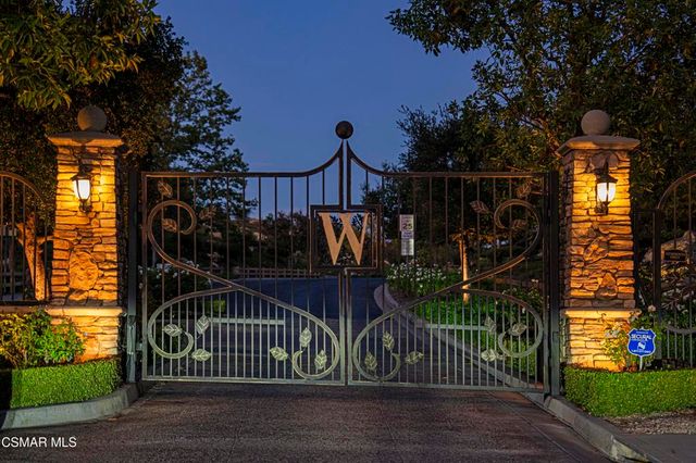 3170 Heavenly Ridge Street, Thousand Oaks, CA 91362