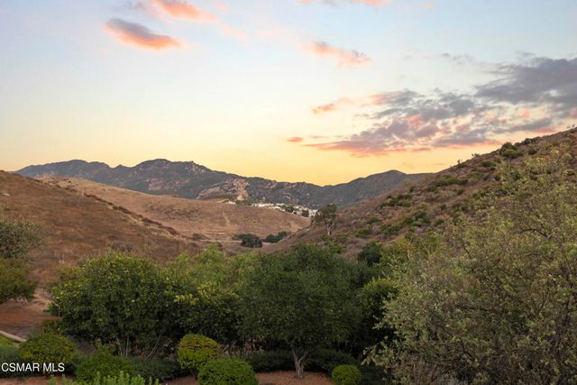 3170 Heavenly Ridge Street, Thousand Oaks, CA 91362