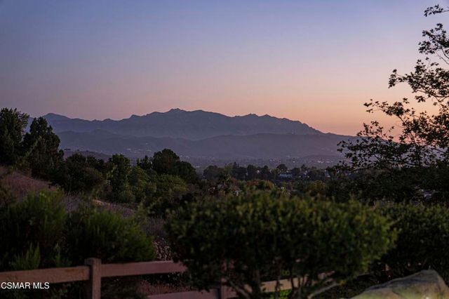 3170 Heavenly Ridge Street, Thousand Oaks, CA 91362