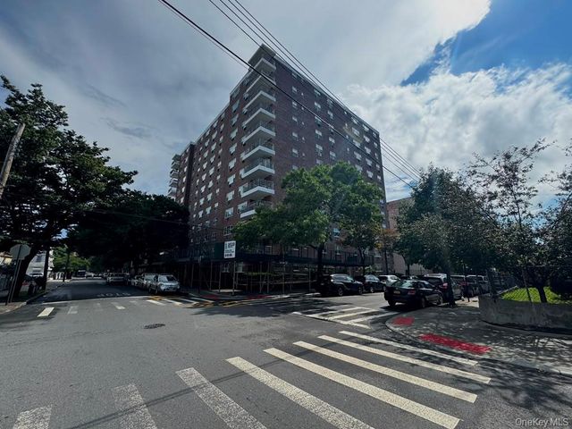 8900 170th Street 7D, Jamaica, NY 11432